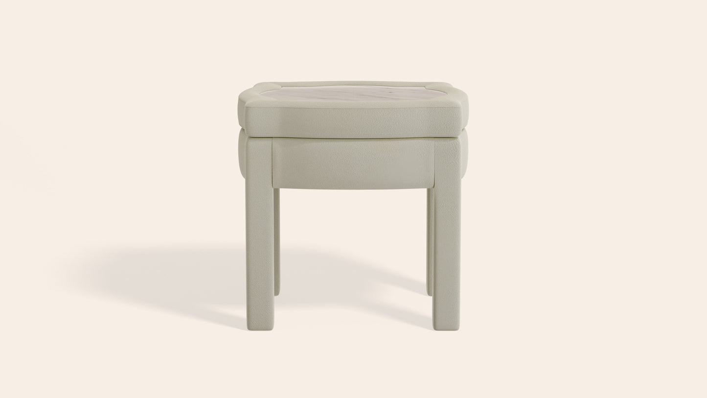 Piero Footstool, Nougat Boucle