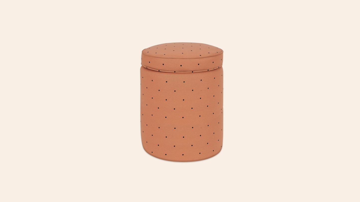 Aurora Footstool, Biscotti